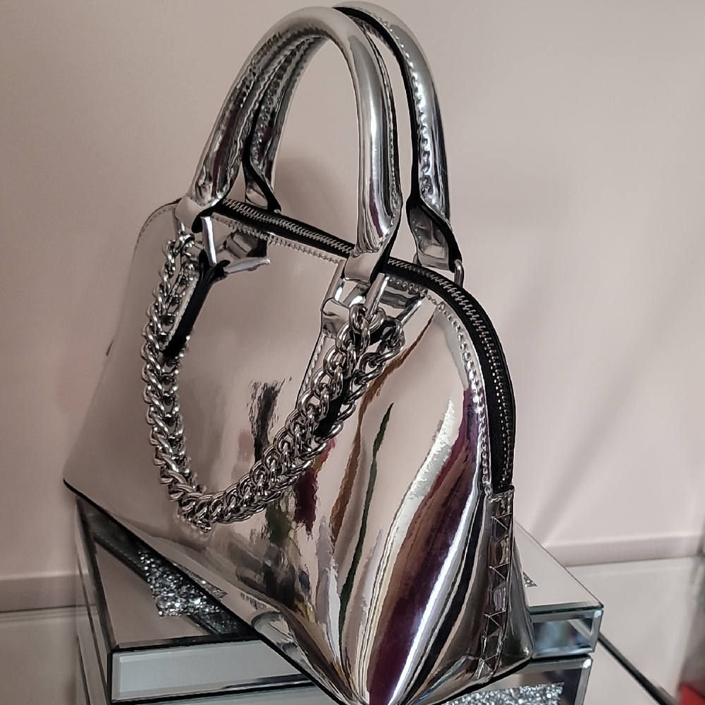 Aldo Shiny Silver Mirror-Effect Chain Handle Crossbody Bag - Picture 5 of 12